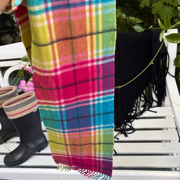 Burberry Cashmere Scarf Multicolored Check - Picture 6 of 8